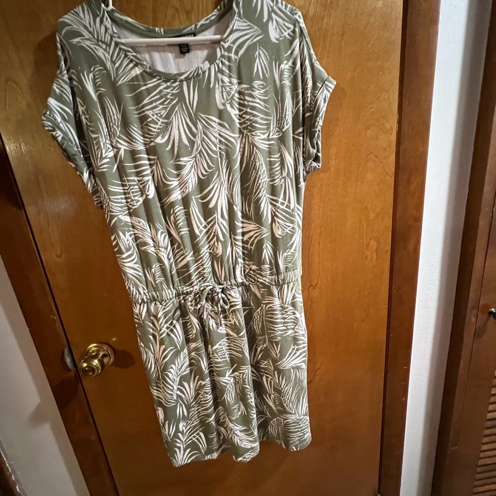 Hilary Radley Dress size medium